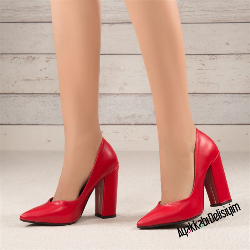 Lilka Kırmızı Kalın Topuklu Stiletto