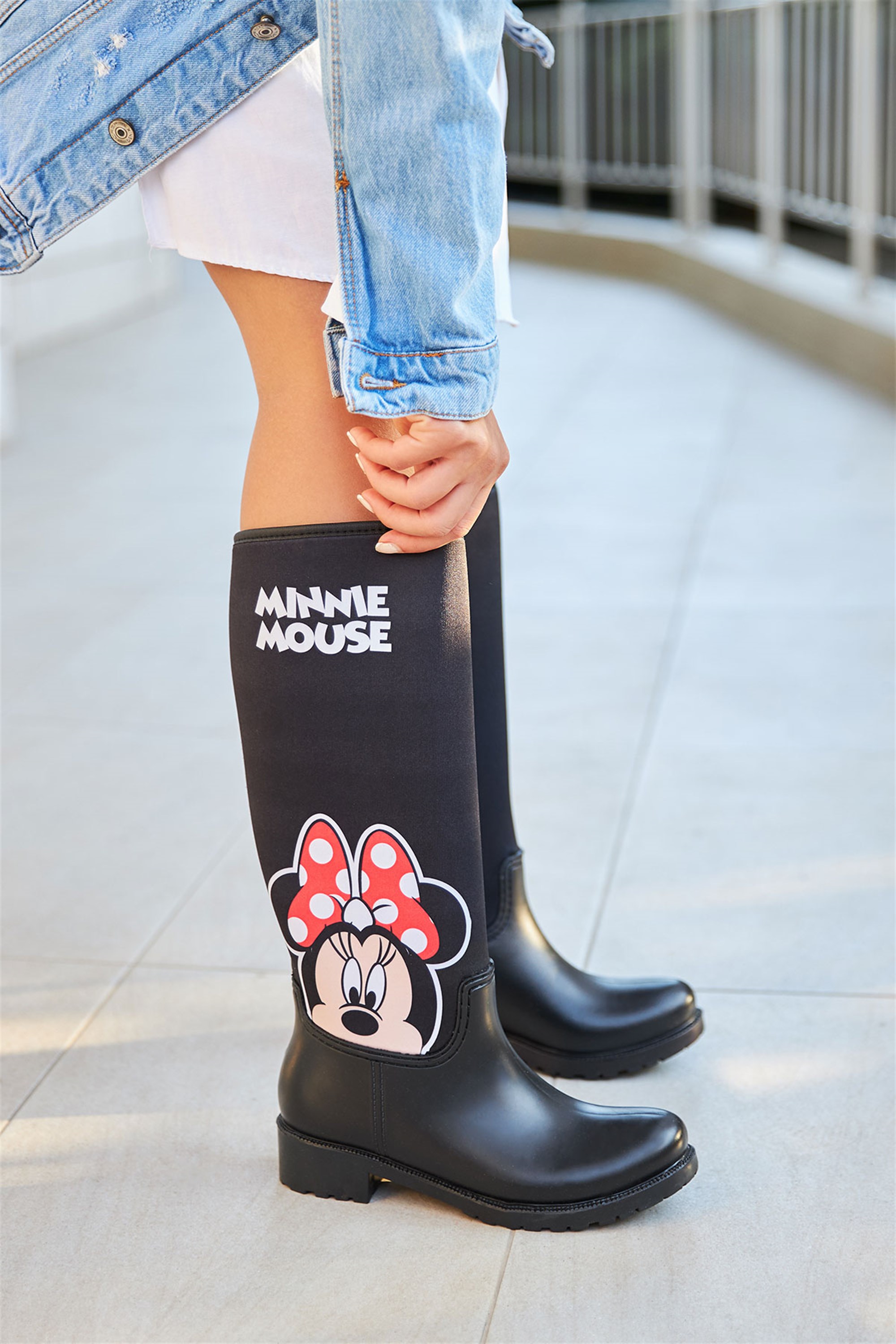 Mayuse Siyah Minnie Desenli Yağmur Çizmesi