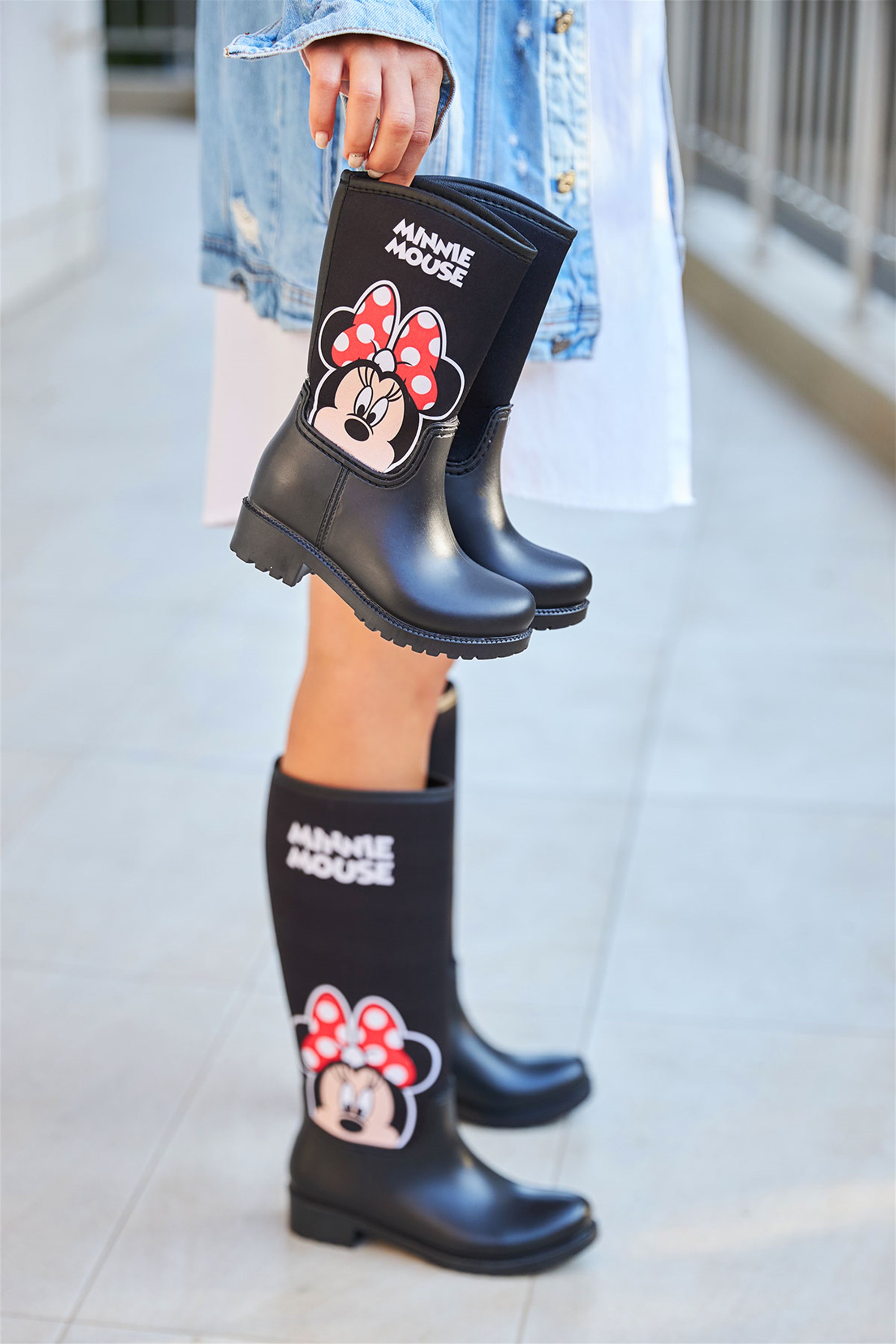 Mayuse Siyah Minnie Desenli Yağmur Çizmesi