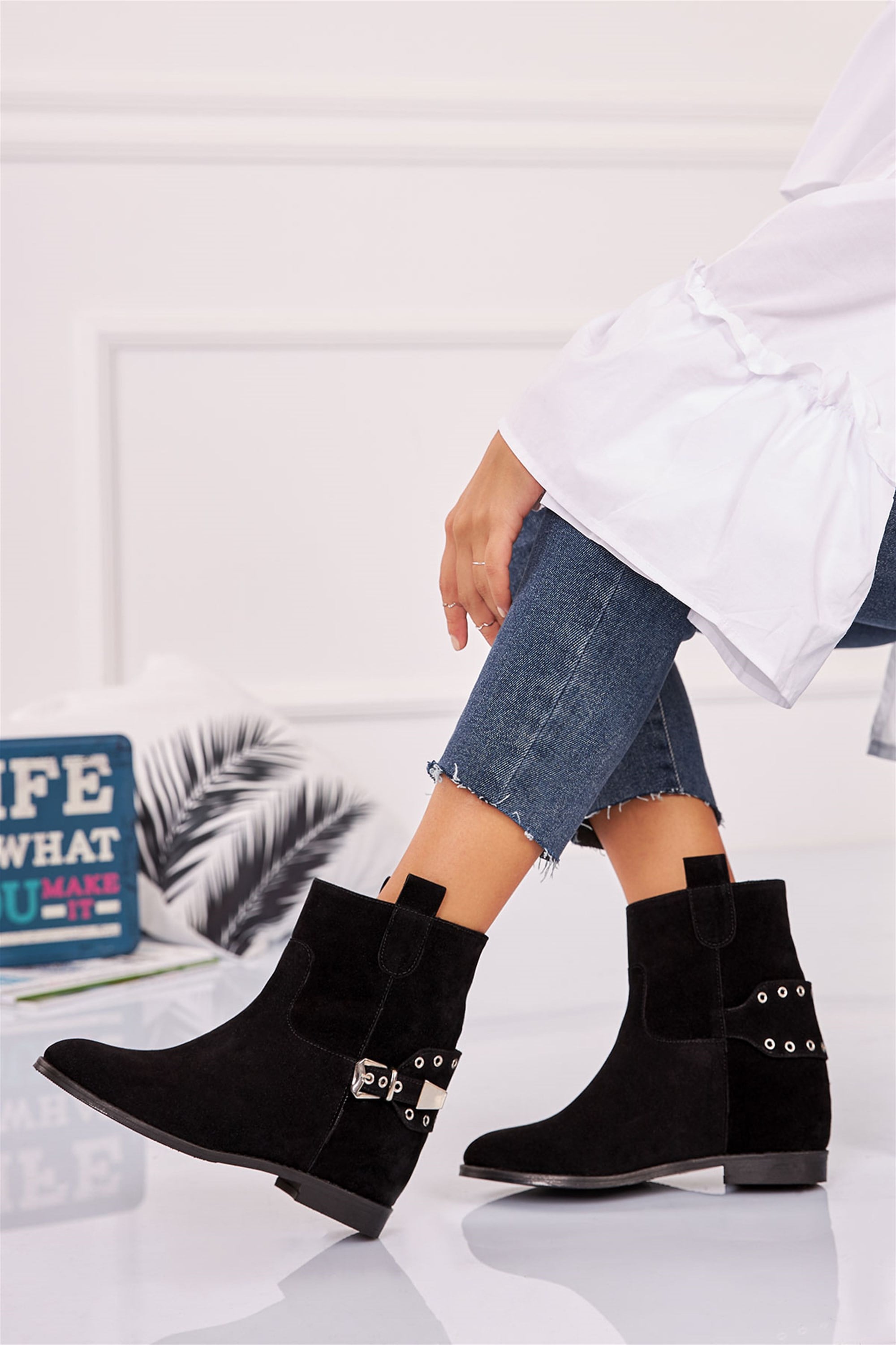 Serata Süet Siyah Dolgu Topuklu Bot