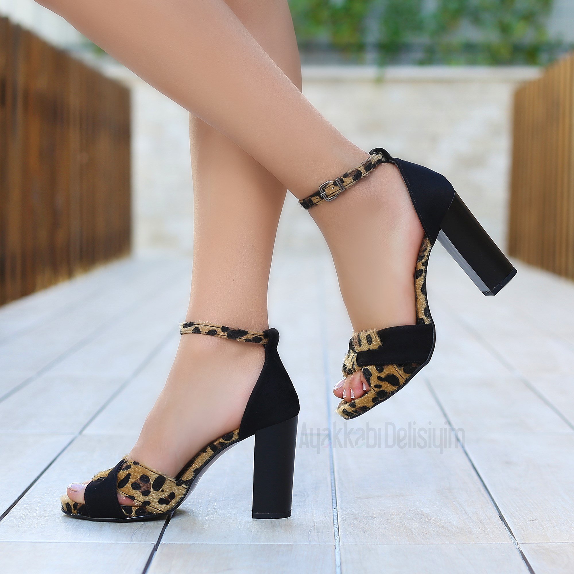 Tepira Leopar Siyah 