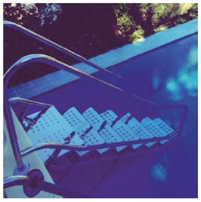 HİDROTERAPİ HAVUZU MERDİVENLERİ