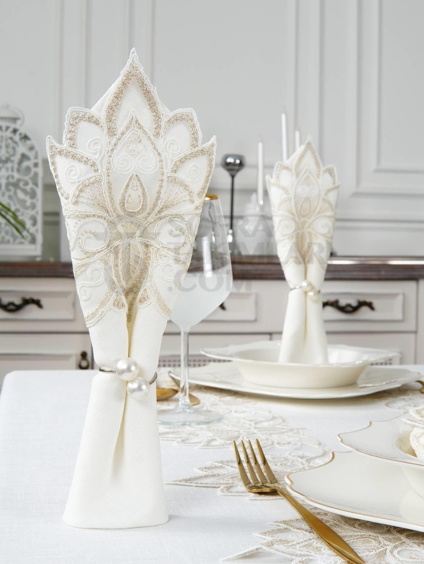 Anka Lüx Masa Örtüsü Takımı 26 Parça 