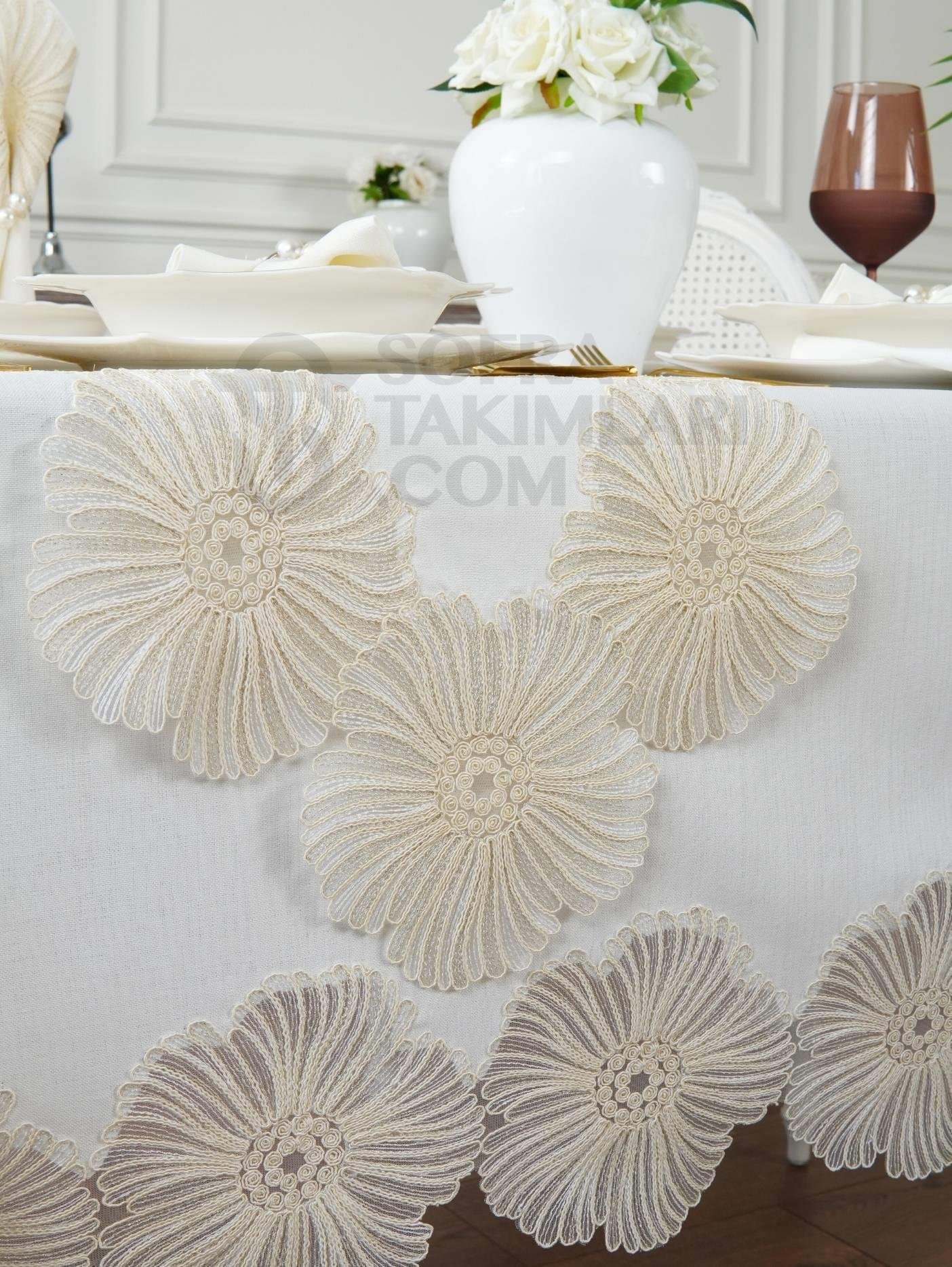 Delina Model Lüx Sofra Takımı - 26 Parça Set - Hasır Rengi Dantelli - Kırık Beyaz Keten Kumaş