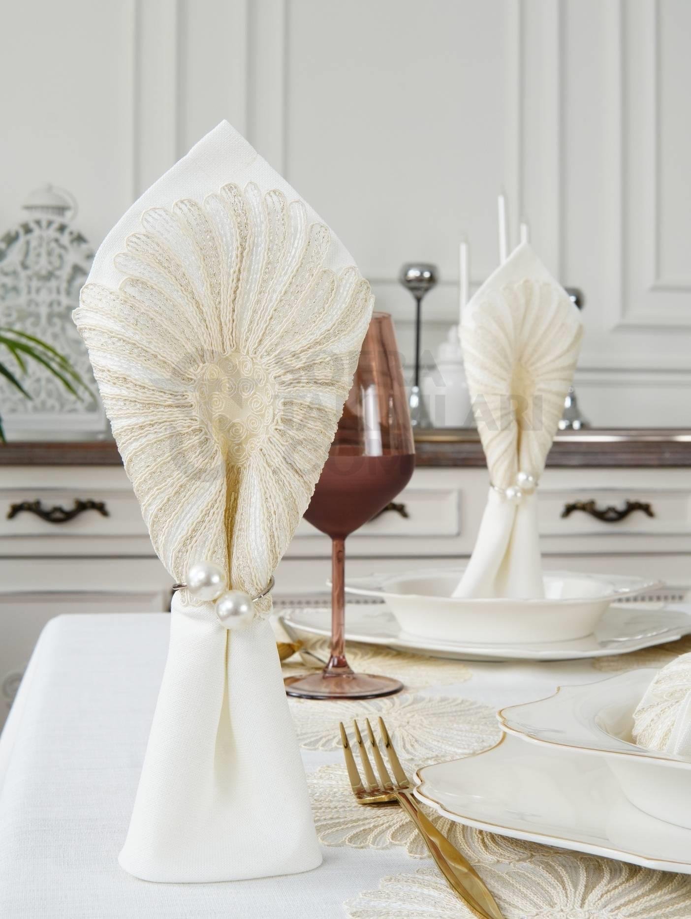 Delina Model Lüx Sofra Takımı - 26 Parça Set - Hasır Rengi Dantelli - Kırık Beyaz Keten Kumaş