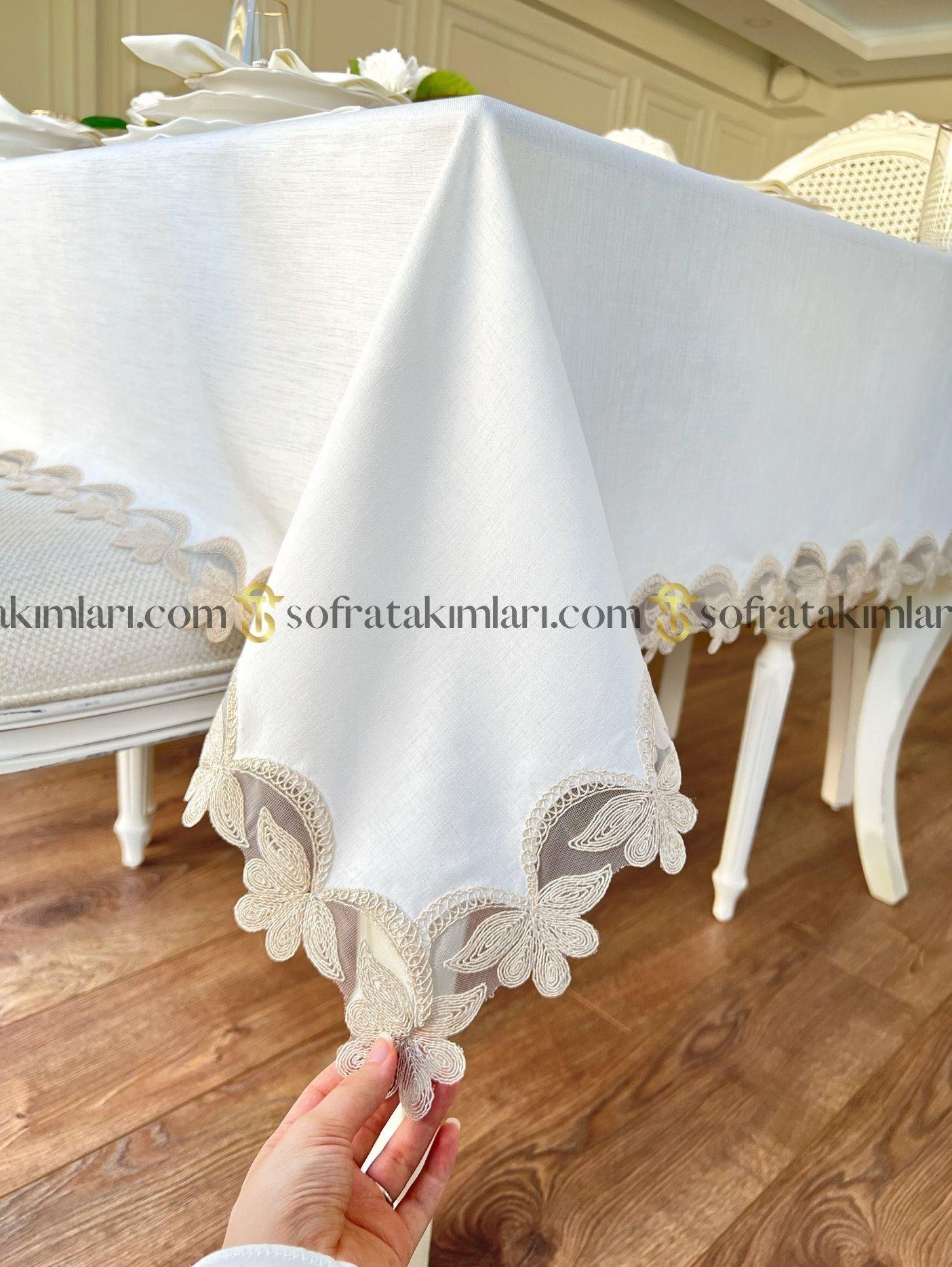Dina Model 38 Parça Lüx Sofra Takımı Gold Dantelli Gardenya Kumaş 