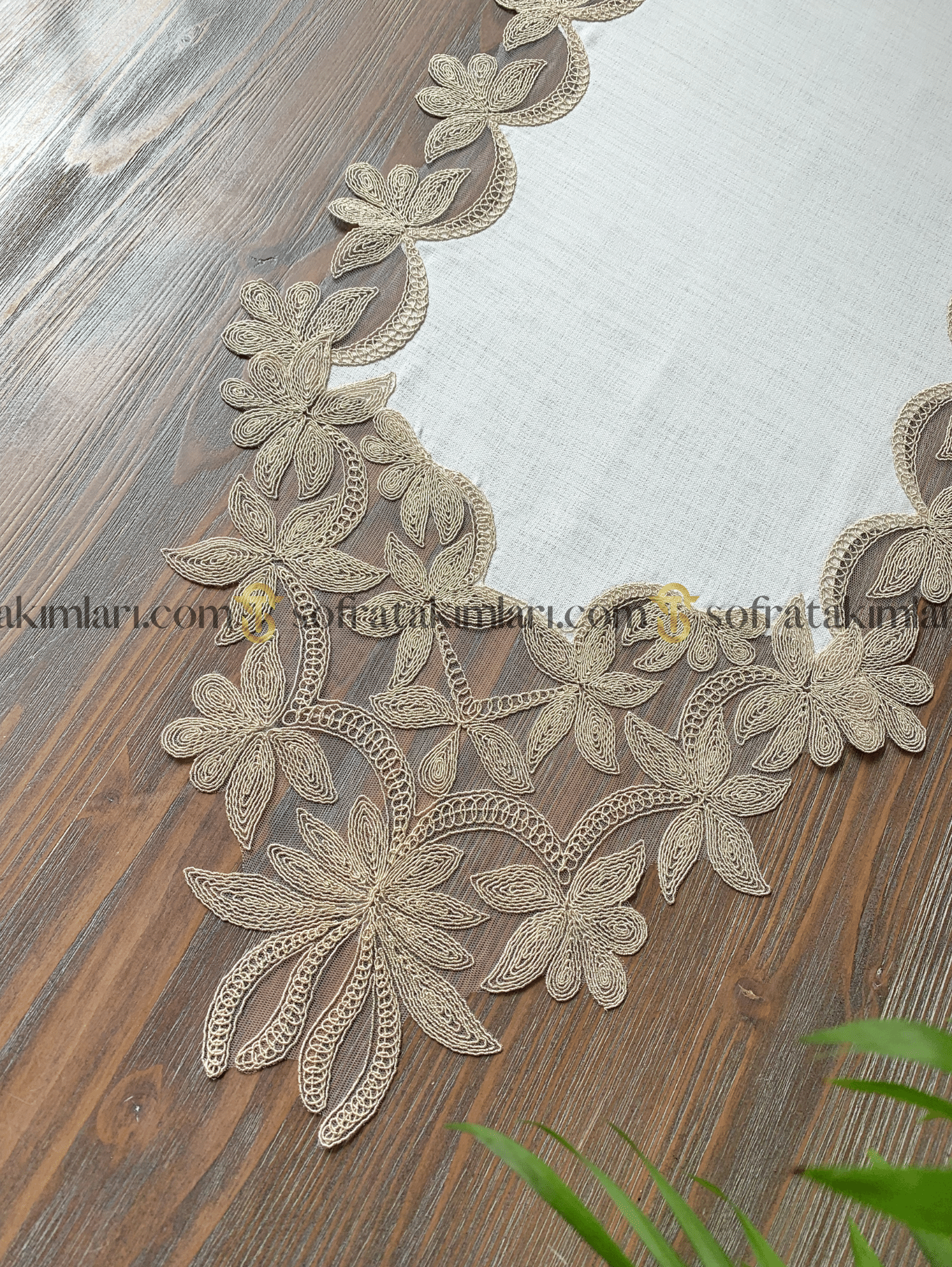 Dina Model 5 Parça Salon Örtü Takımı - Gold Dantelli