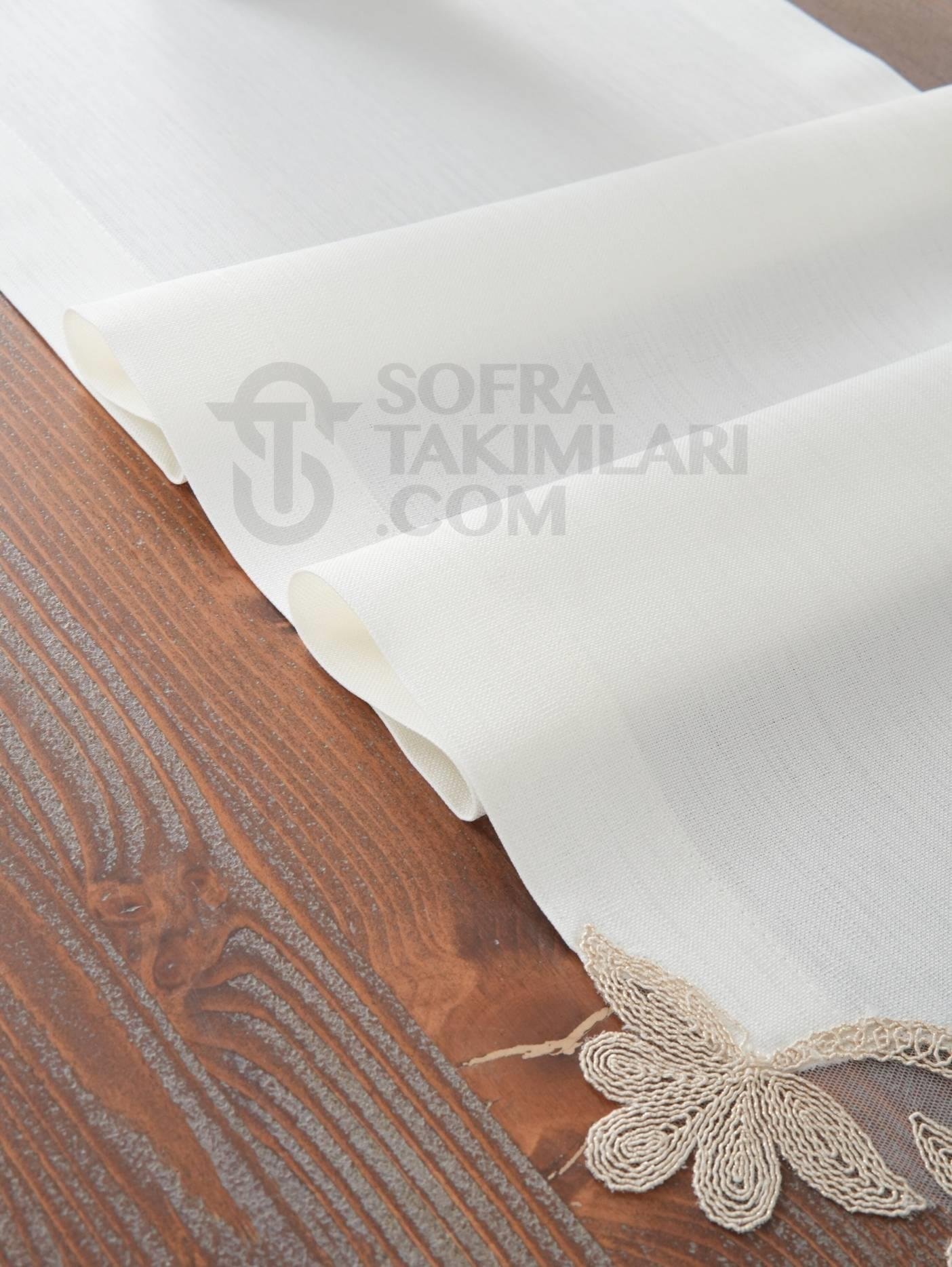 Dina Model Eko Runner - Gold Dantelli RNN