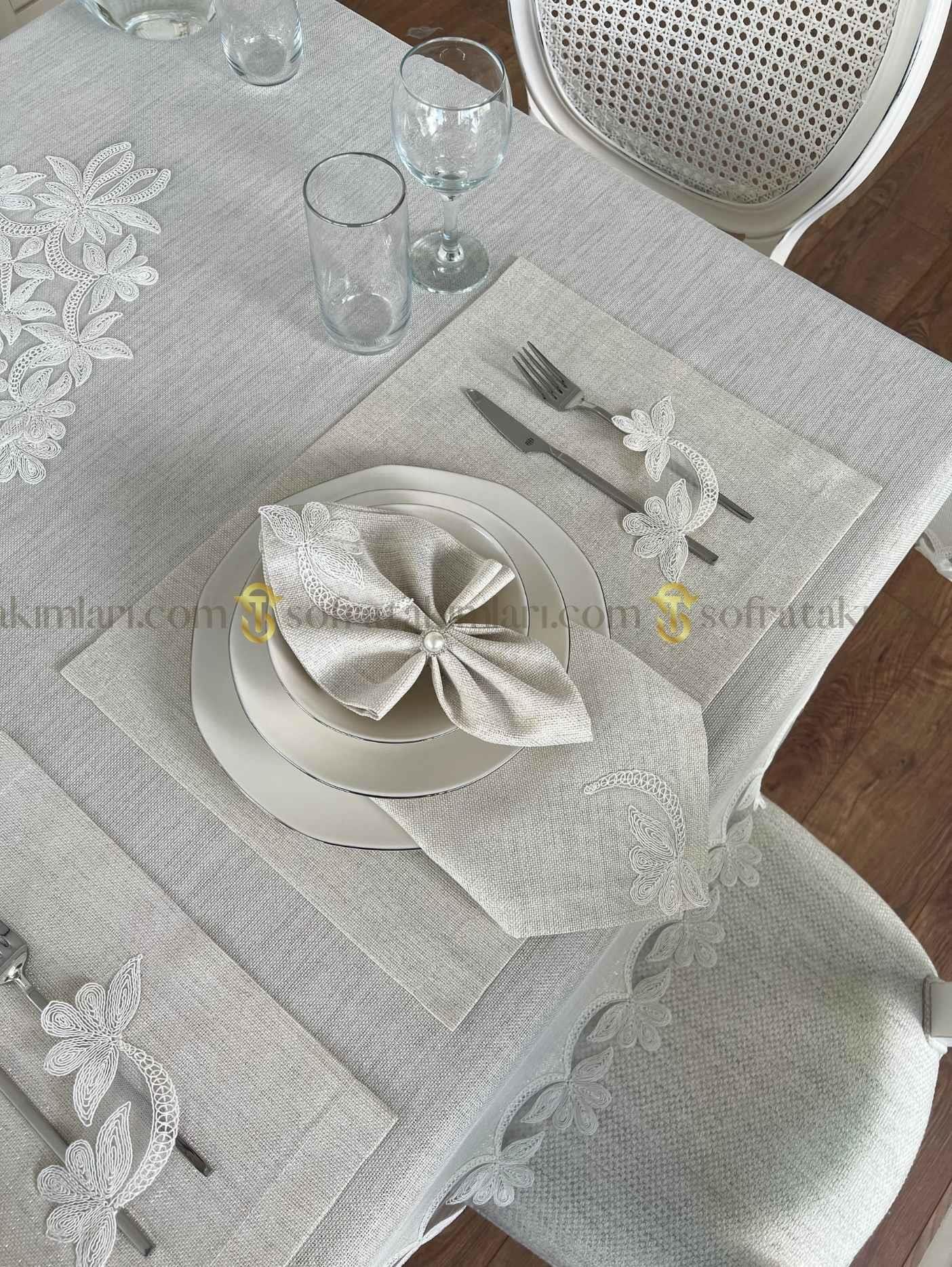 Dina Model Lüx 38 Parça Sofra Takımı Amerikan Servisli Set - Kırık Beyaz Dantelli - Işıltılı Taş Rengi Kumaş