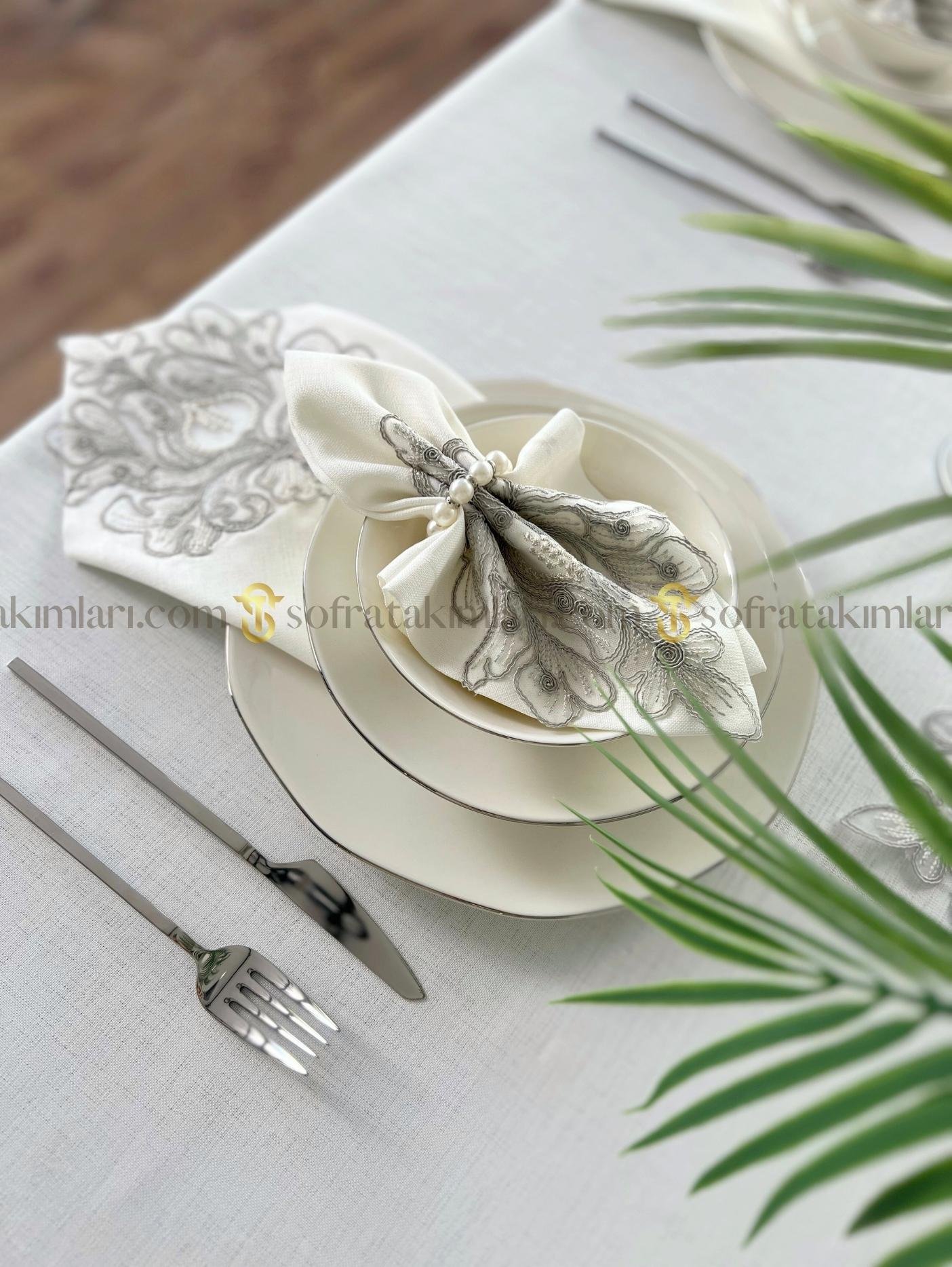 Elif Model Eko 26 Parça Sofra Takımı Amerikan Servisli Set - Gri Dantelli - Kırık Beyaz Kumaş