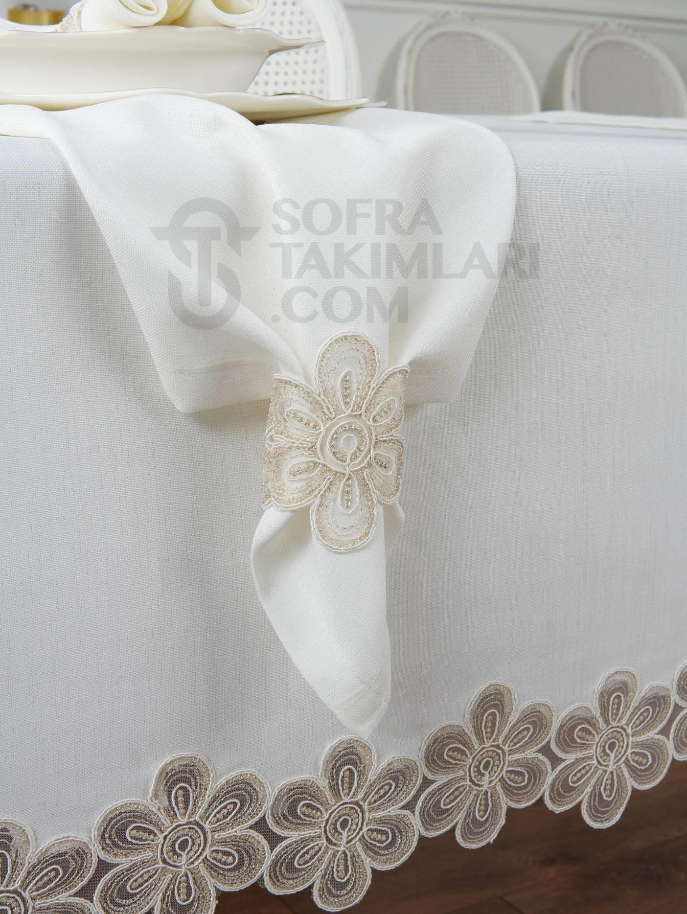 Fonya Lüx Masa Örtüsü Takımı 26 Parça - Gold Dantelli