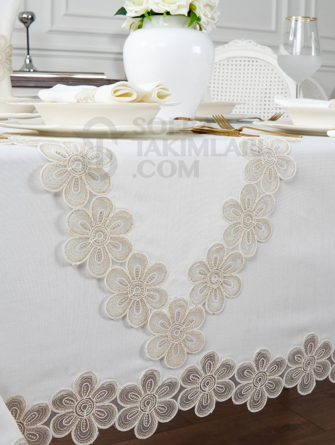 Fonya Lüx Masa Örtüsü Takımı 26 Parça - Gold Dantelli