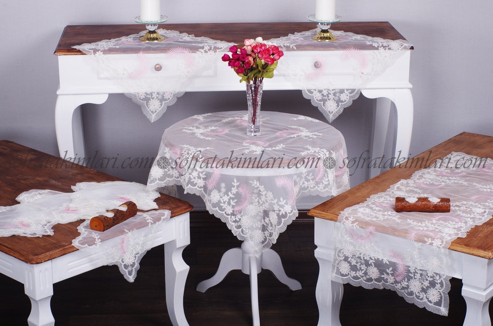 Fransız İşlemeli Vitrin Takımı - Model 1