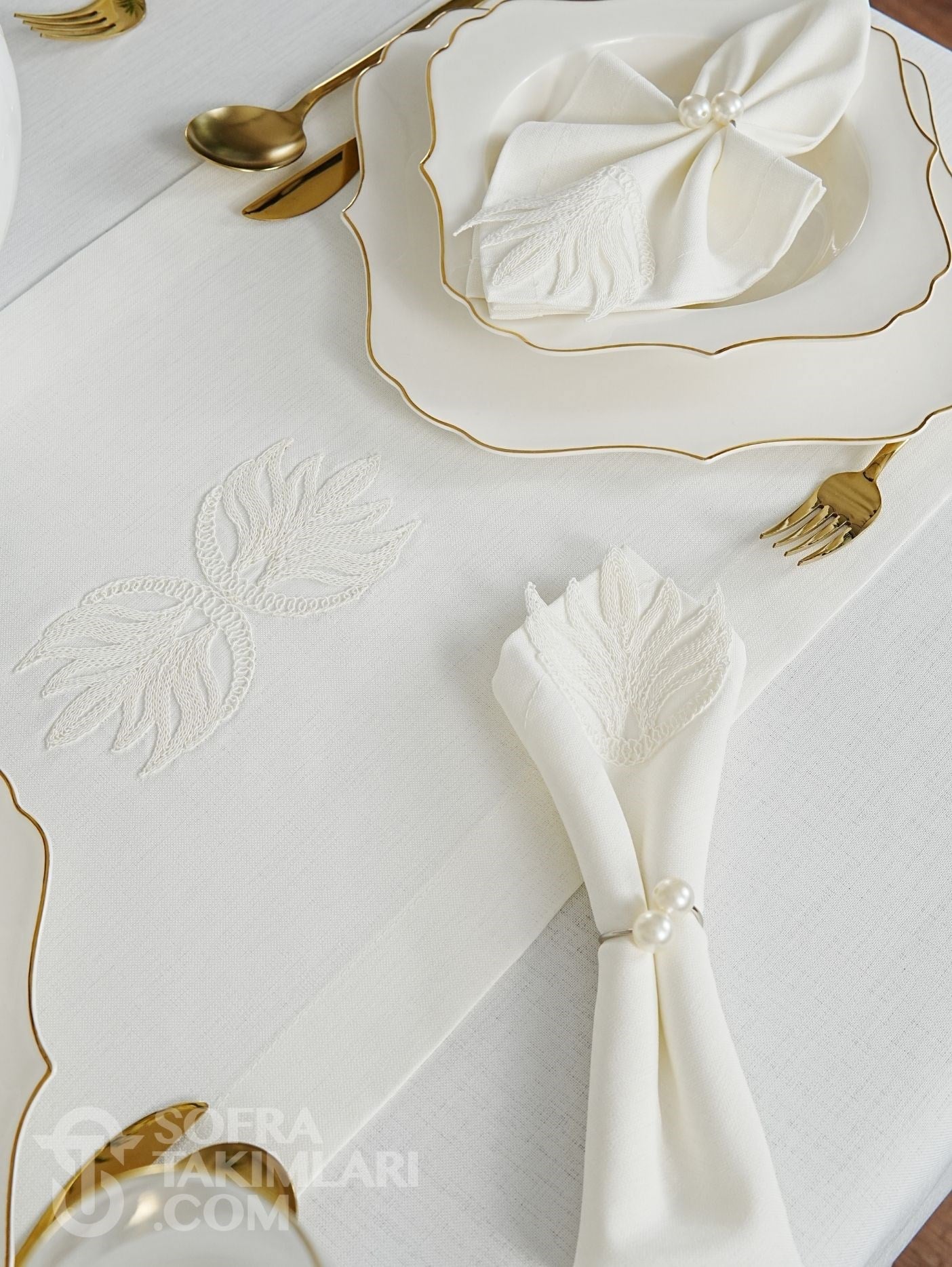 Hanzade Model Eko Sofra Takımı 26 Parça Set - Kırık Beyaz Dantel - Kırık Beyaz Keten Kumaş