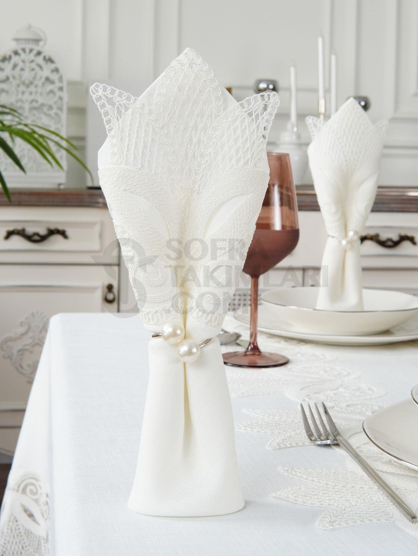 Lale Lüx Masa Örtüsü Takımı 26 Parça