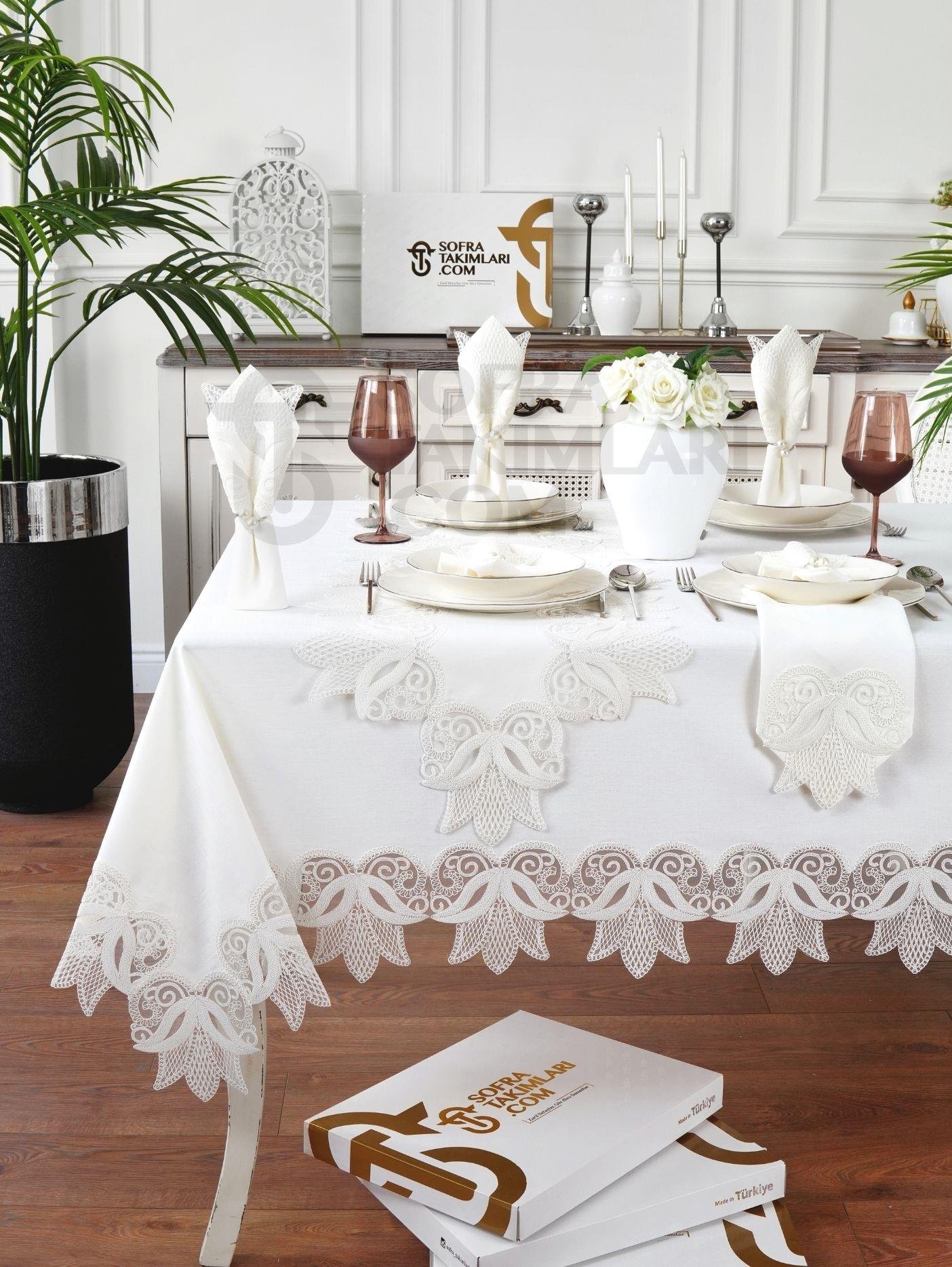 Lale Lüx Masa Örtüsü Takımı 26 Parça