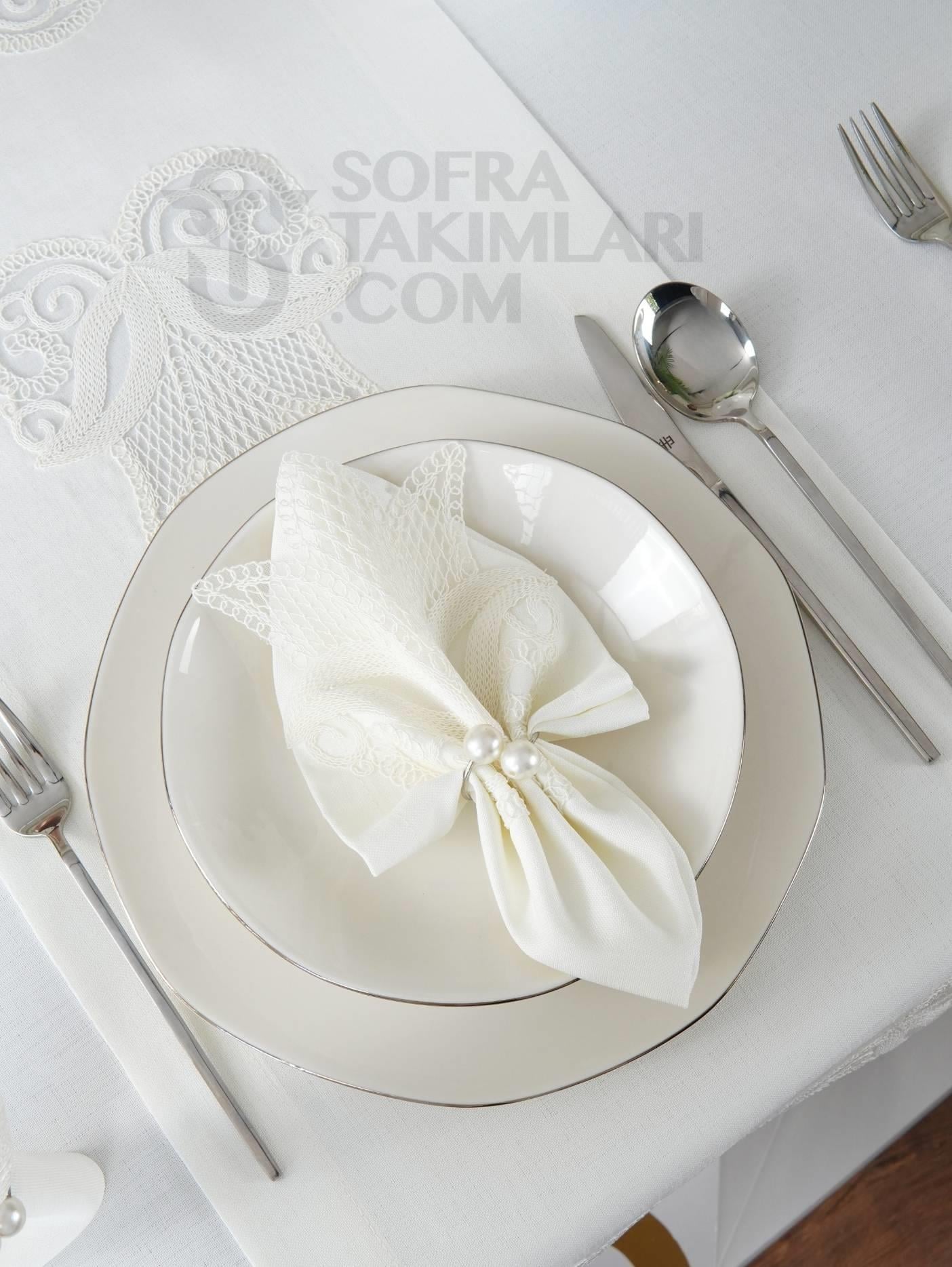 Lale Model Eko Sofra Takımı 26 Parça Set - Kırık Beyaz Dantel - Kırık Beyaz Keten Kumaş