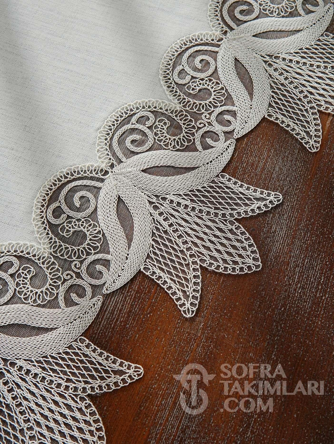 Lale Model Salon Örtü Takımı - 5 Parça Set - Kırık Beyaz Dantel - Kırık Beyaz Kumaş CS
