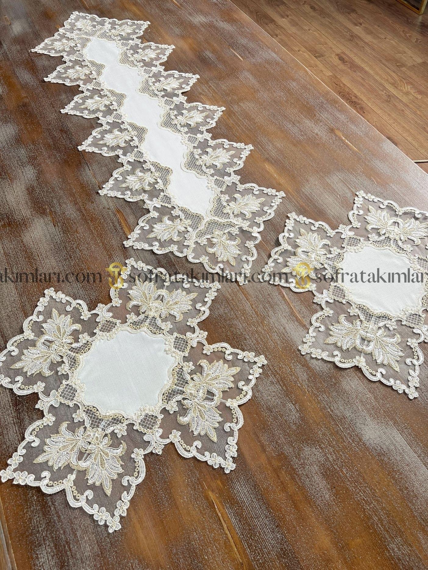 Leylak Model 5 Parça Salon Örtü Takımı - Gold Dantelli - Kırık Beyaz Keten Kumaş