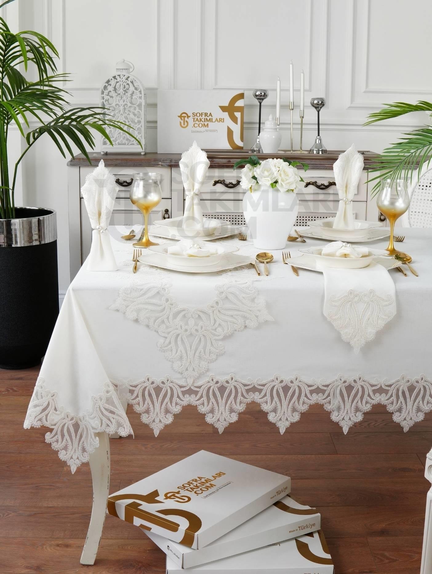 Luna Lüx Masa Örtüsü Takımı 26 Parça