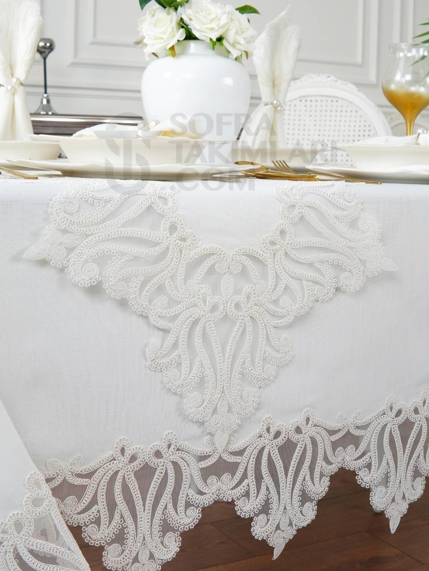 Luna Lüx Masa Örtüsü Takımı 26 Parça