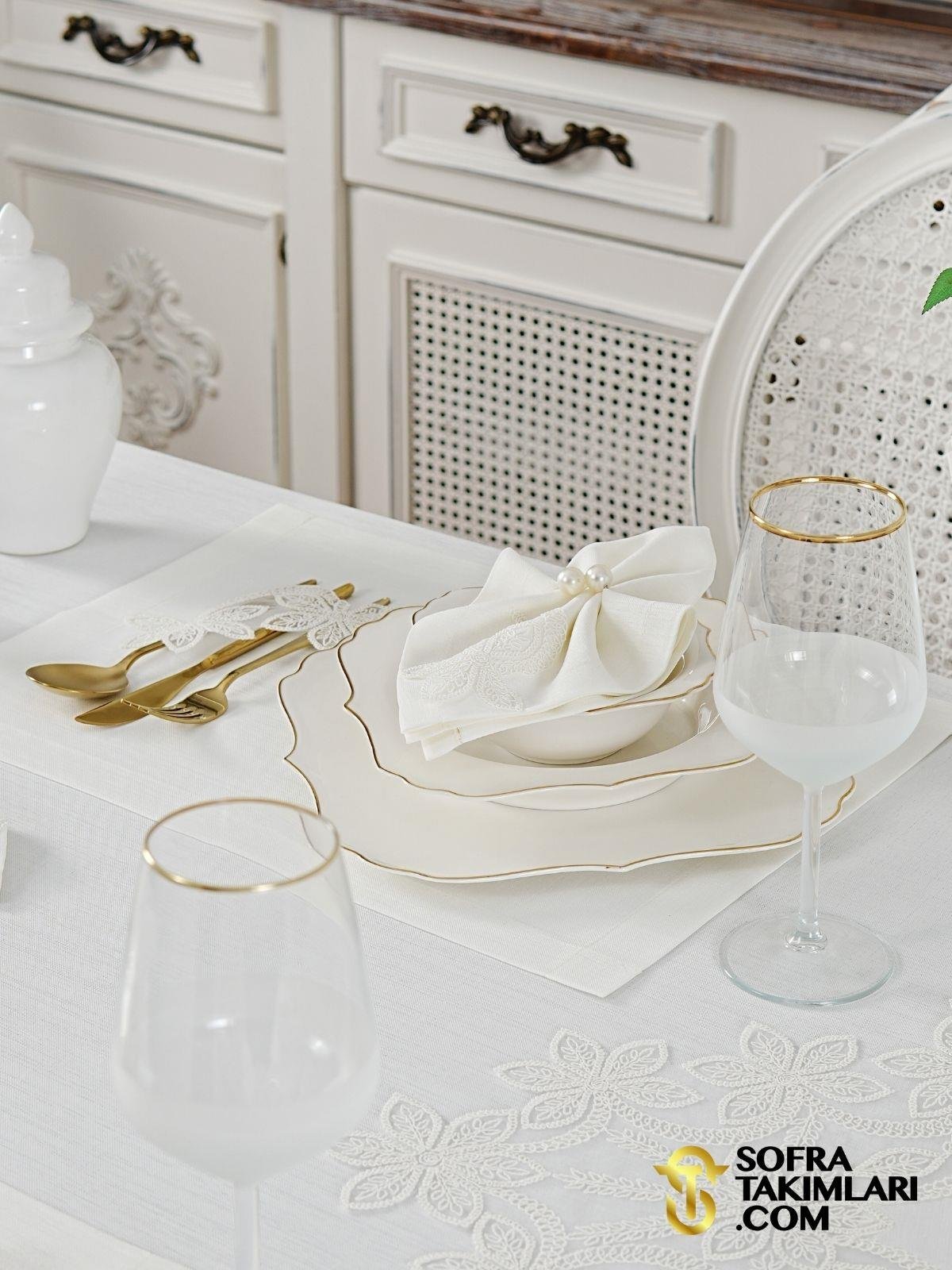 Manolya Model Lüx Sofra Takımı - 38 Parça Amerikan Servisli Set - Kırık Beyaz Dantel - Kırık Beyaz Kumaş 2725