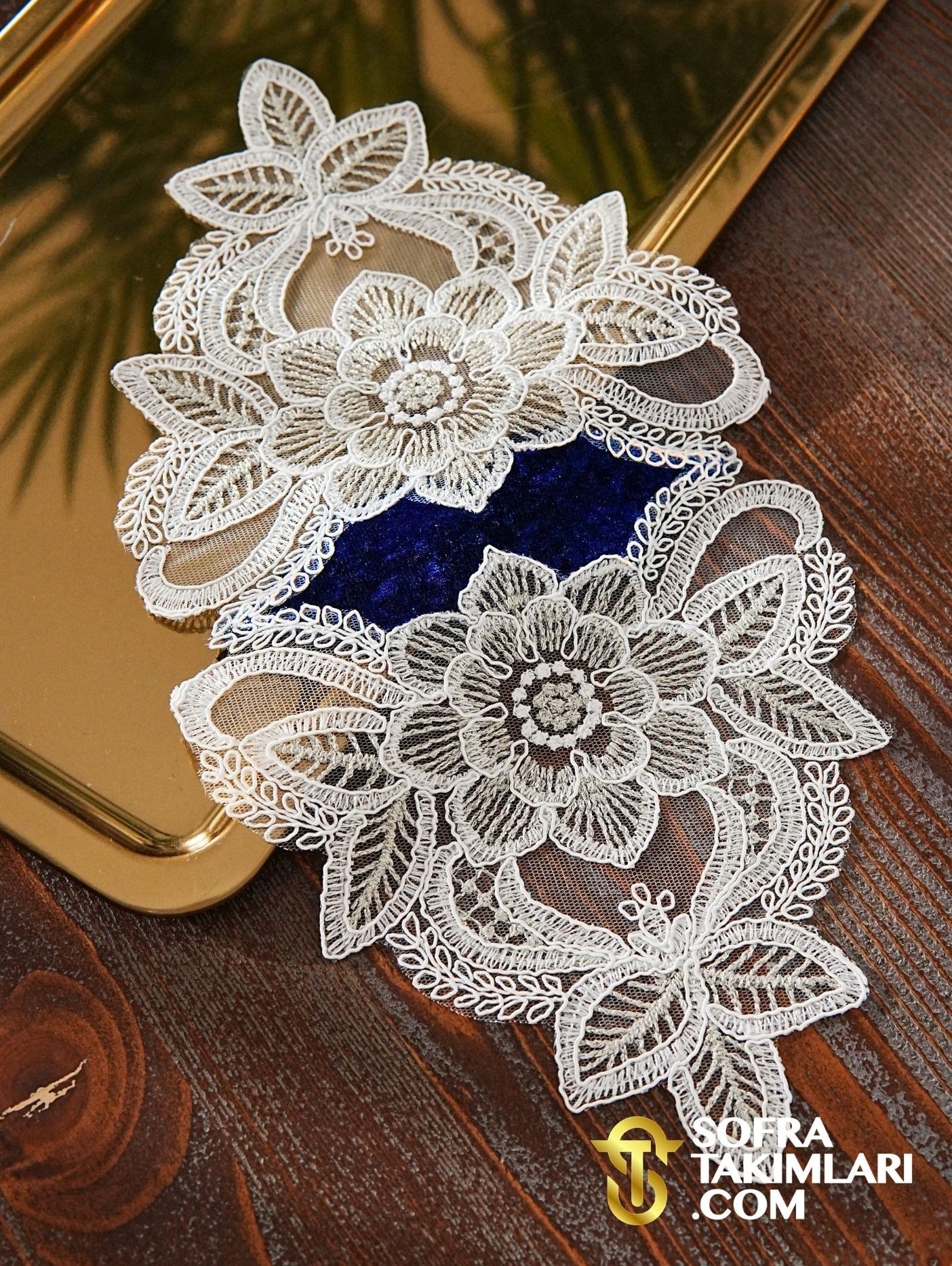 Menekşe Model Tepsi Örtüsü - Lacivert Kadife