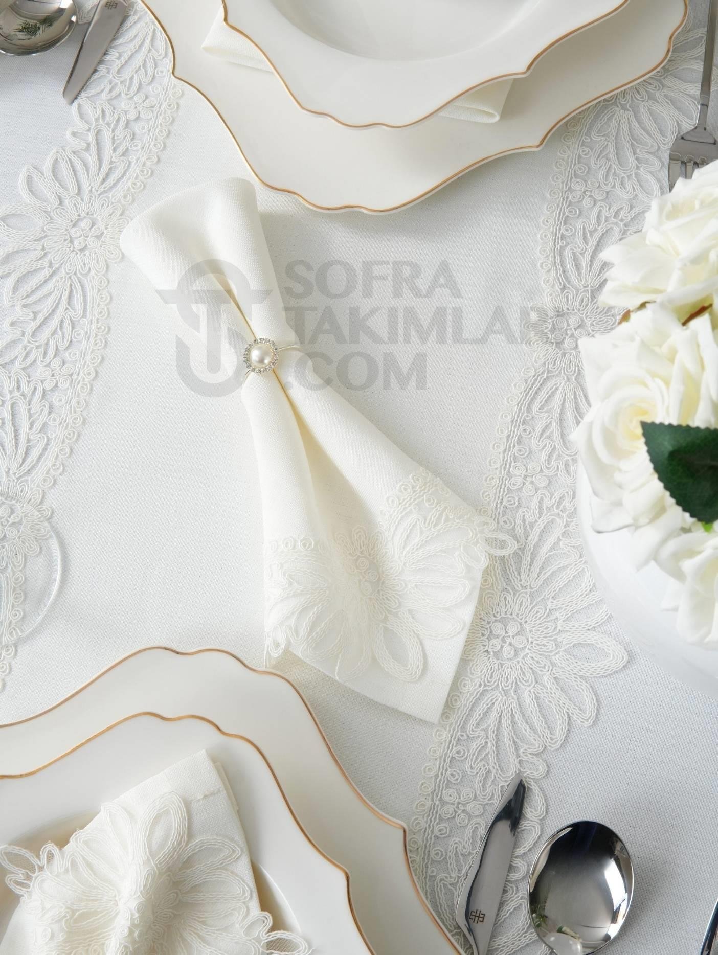 Mona Model Lüx Sofra Takımı 26 Parça Set - Kırık Beyaz Dantel -  Kırık Beyaz Keten Kumaş