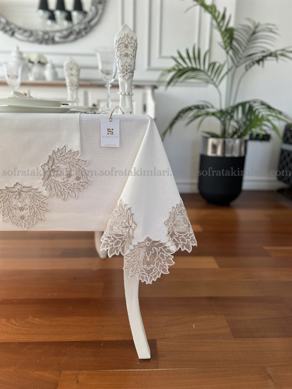 Pera Eko Masa Örtüsü Takımı 26 Parça Kırık Beyaz Kumaş