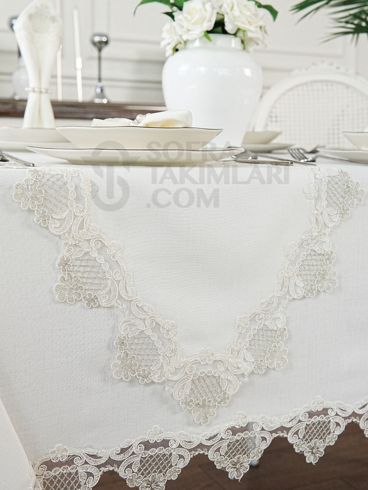 Safir Eko Masa Örtüsü Takımı 26 Parça Gümüş Dantelli AG5