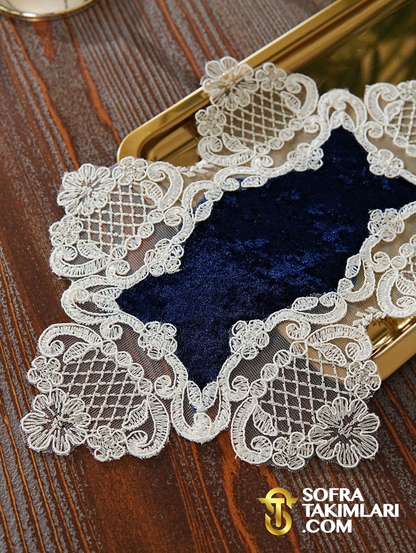 Safir Model Lacivert Tepsi Örtüsü - Gümüş Dantelli