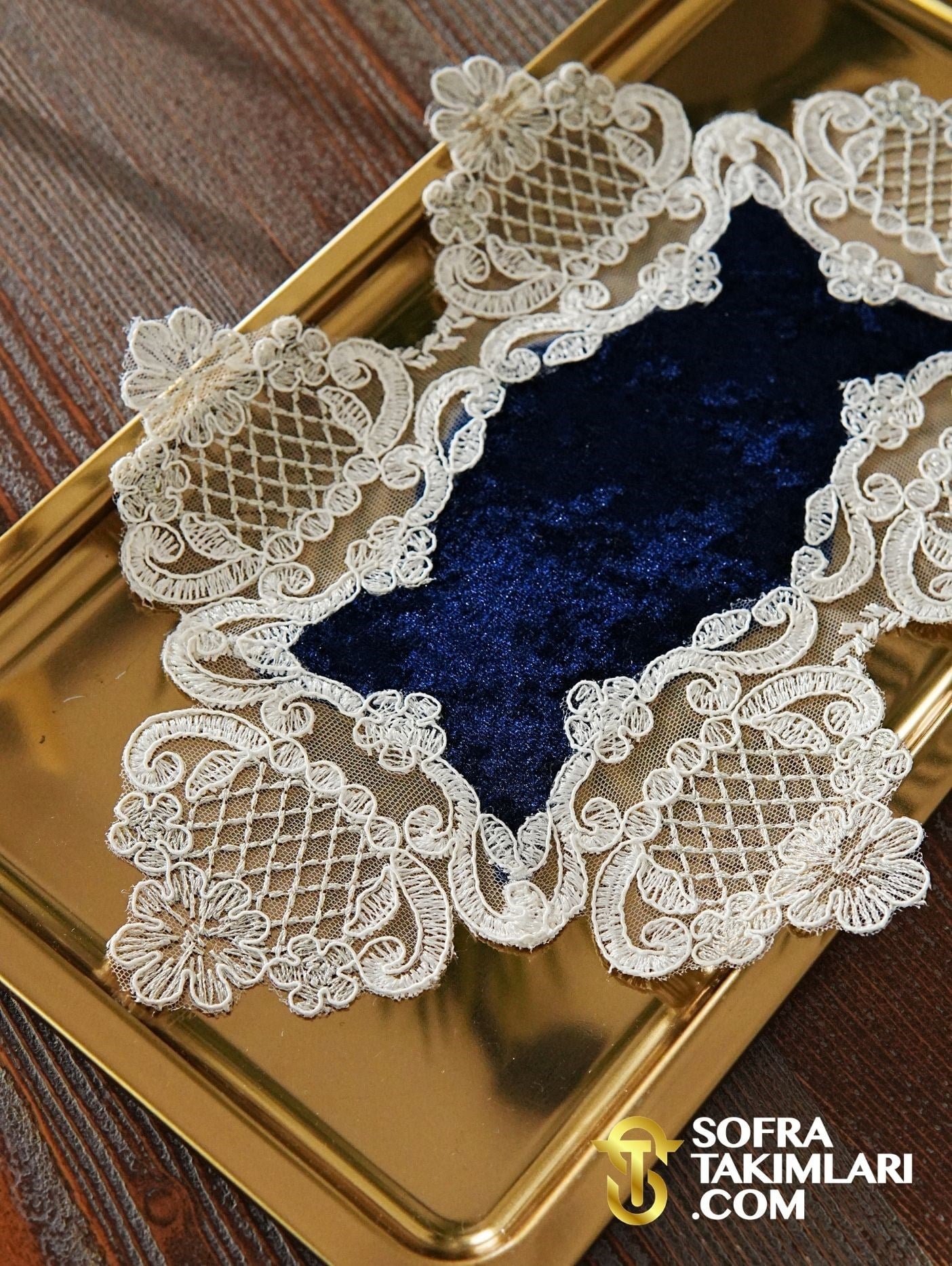 Safir Model Lacivert Tepsi Örtüsü - Gümüş Dantelli