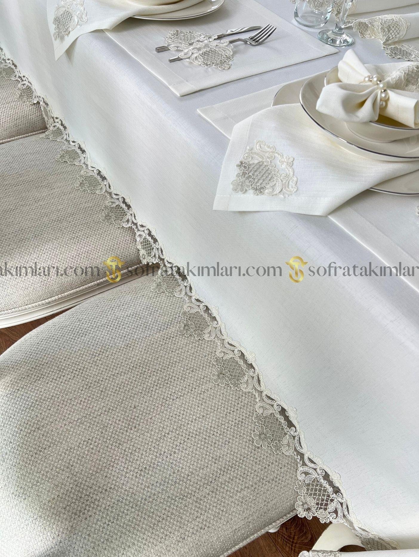 Safir Model Lüx Sofra Takımı 38 Parça Amerikan Servisli Set - Gümüş Dantelli - Kırık Beyaz Keten Kumaş