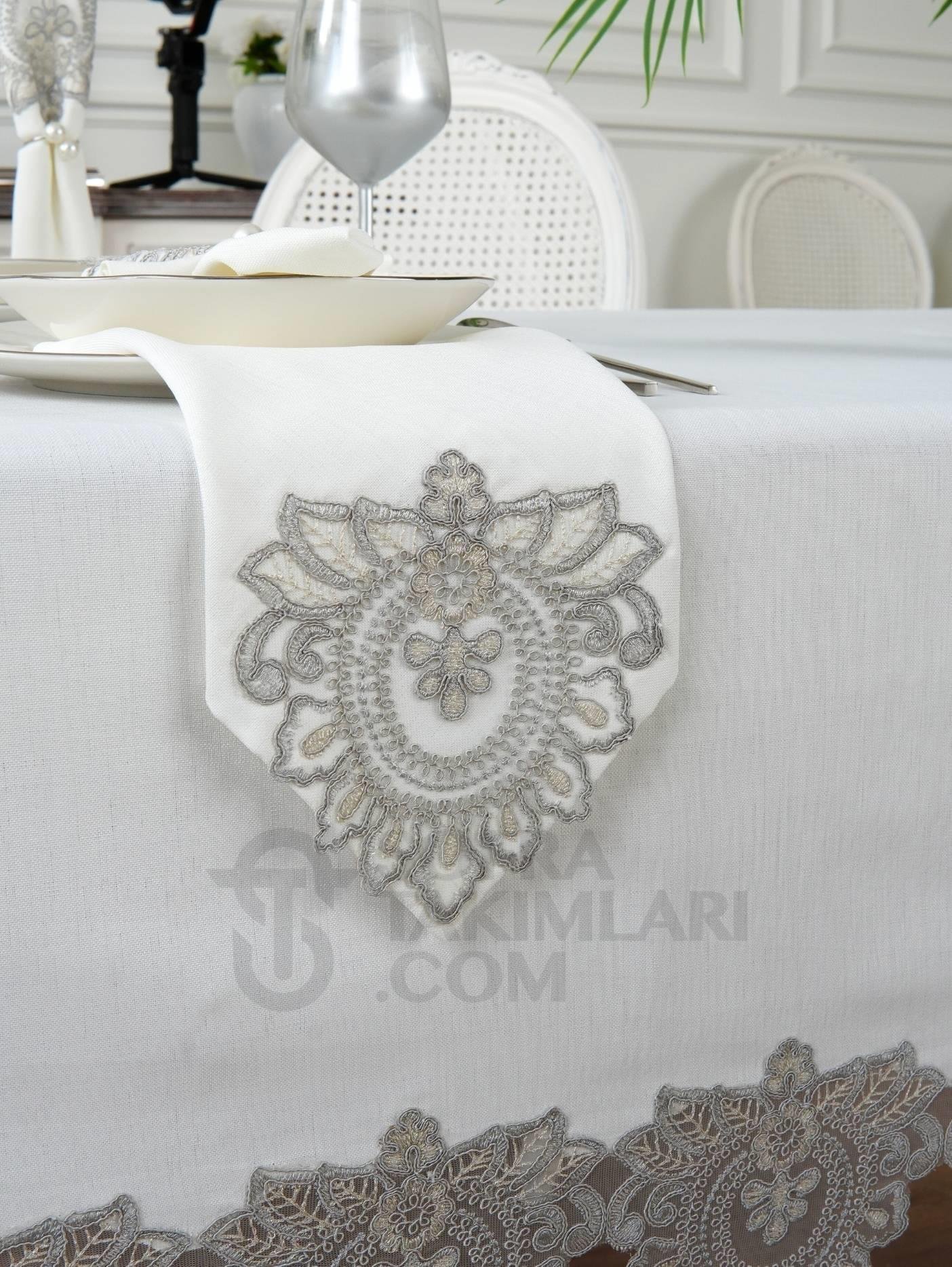 Şahmeran Model Lüx 26 Parça Sofra Takımı Set - Gümüş Dantelli - Kırık Beyaz Kumaş