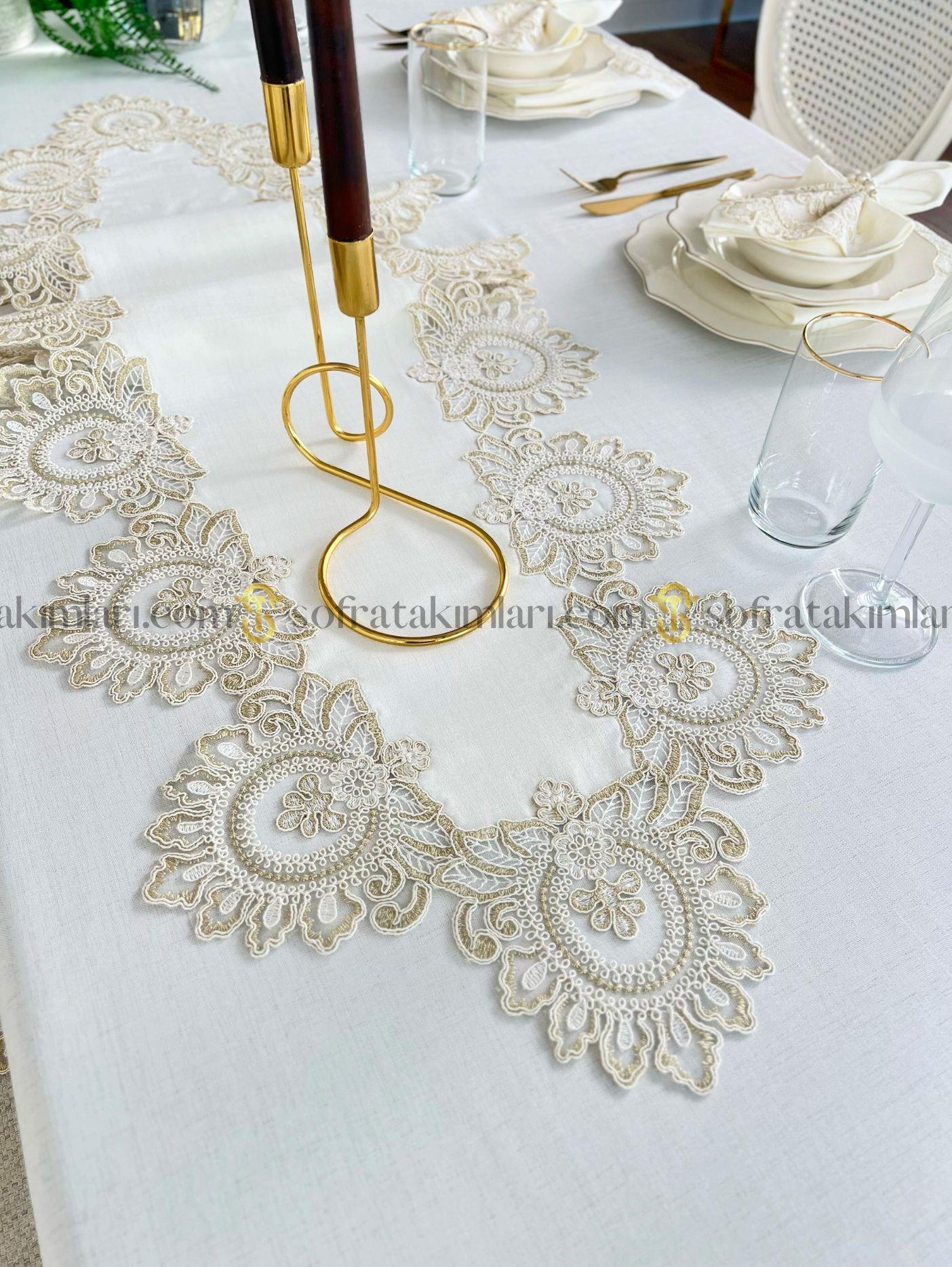 Şahmeran Model Lüx Sofra Takımı 26 Parça Set - Gold Dantelli - Kırık Beyaz Kumaş