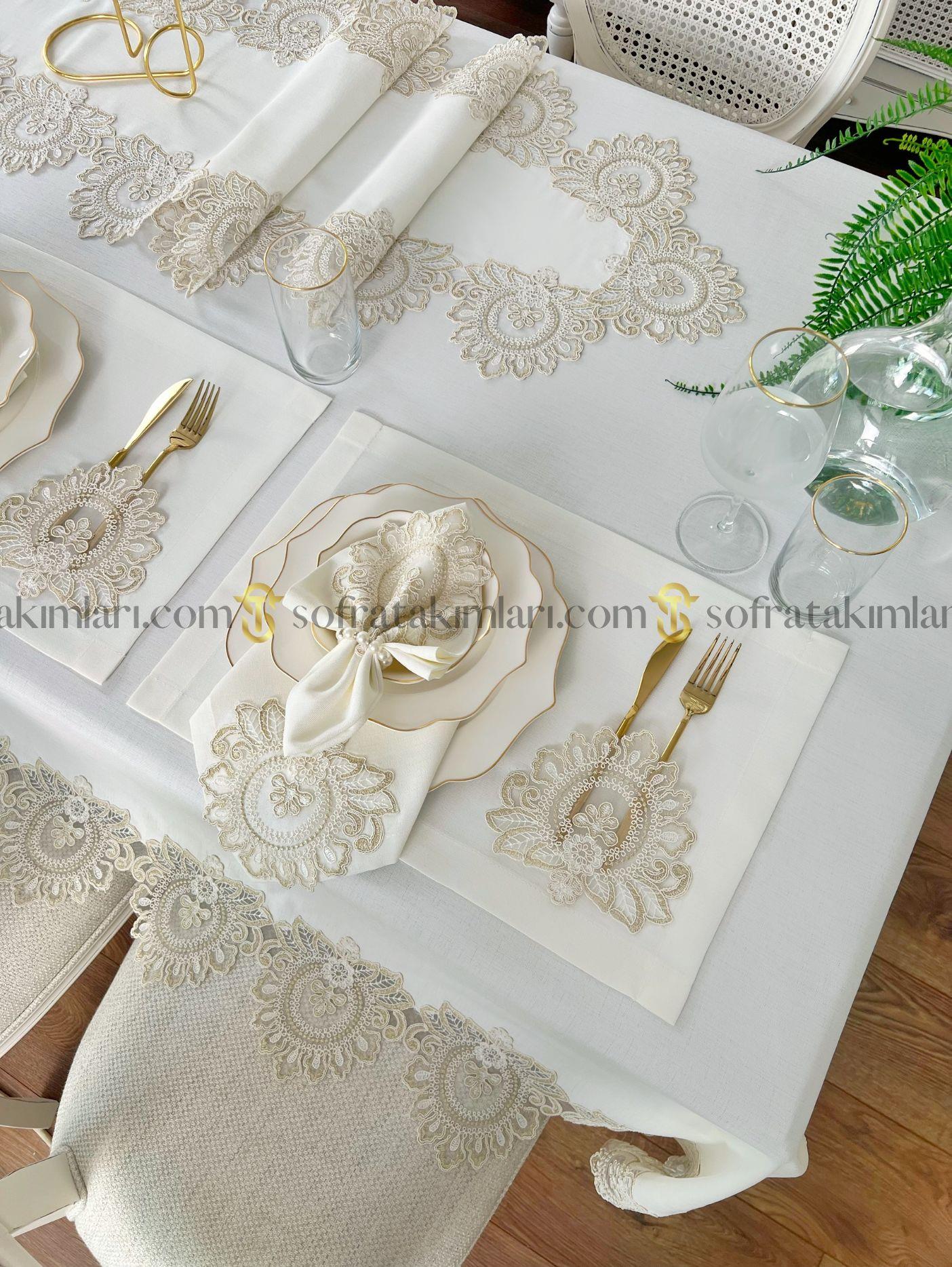 Şahmeran Model Lüx Sofra Takımı 38 Parça Amerikan Servisli Set - Gold Dantelli - Kırık Beyaz Kumaş