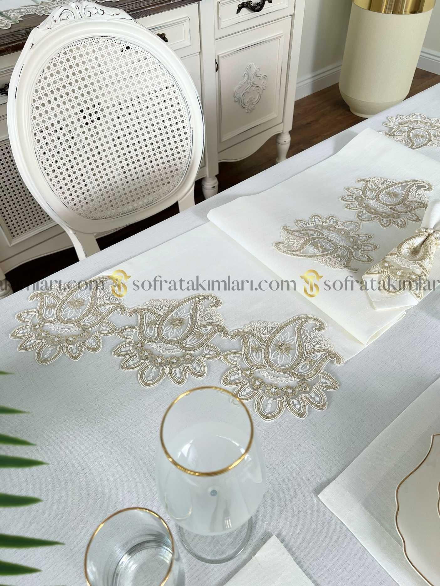 Şal Model Eko 38 Parça Sofra Takımı - Gold Dantelli - Kırık Beyaz Kumaş