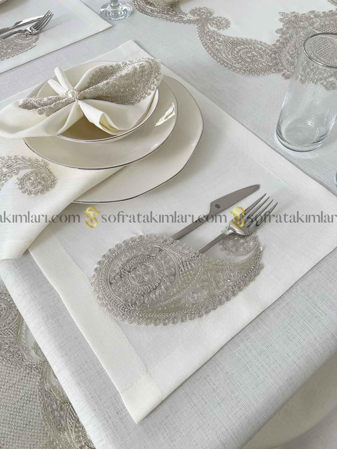 Salkım Model Eko 38 Parça Sofra Takımı - Platin Dantelli - Kırık Beyaz Kumaş
