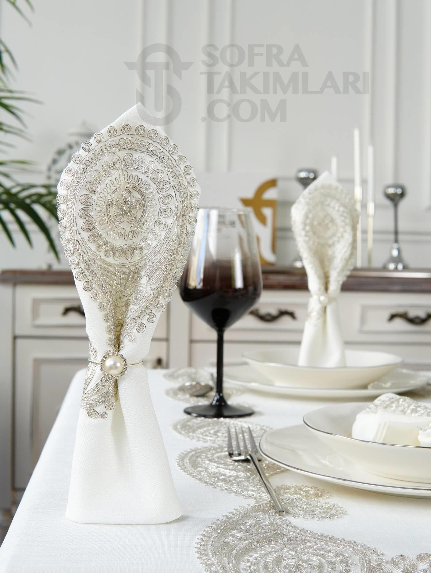 Salkım Model Eko Sofra Takımı 26 Parça Set - Platin Dantelli - Kırık Beyaz Keten Kumaş 3AL