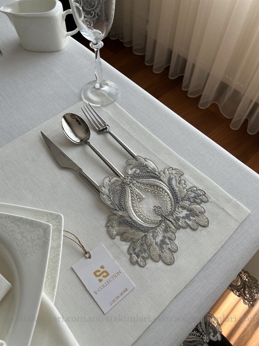 Şebboy Lüx Model 38 Parça Amerikan Servisli Set Gümüş Dantelli
