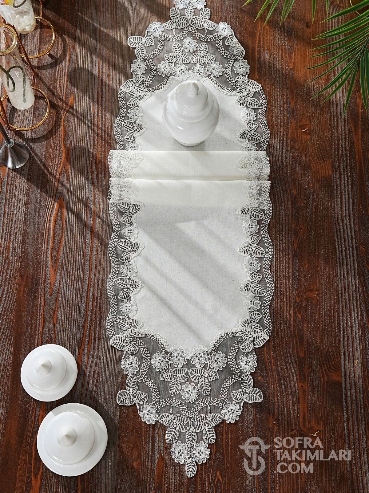 Selin Model Salon Örtü Takımı - 5 Parça Set - Kırık Beyaz Dantel - Kırık Beyaz Kumaş