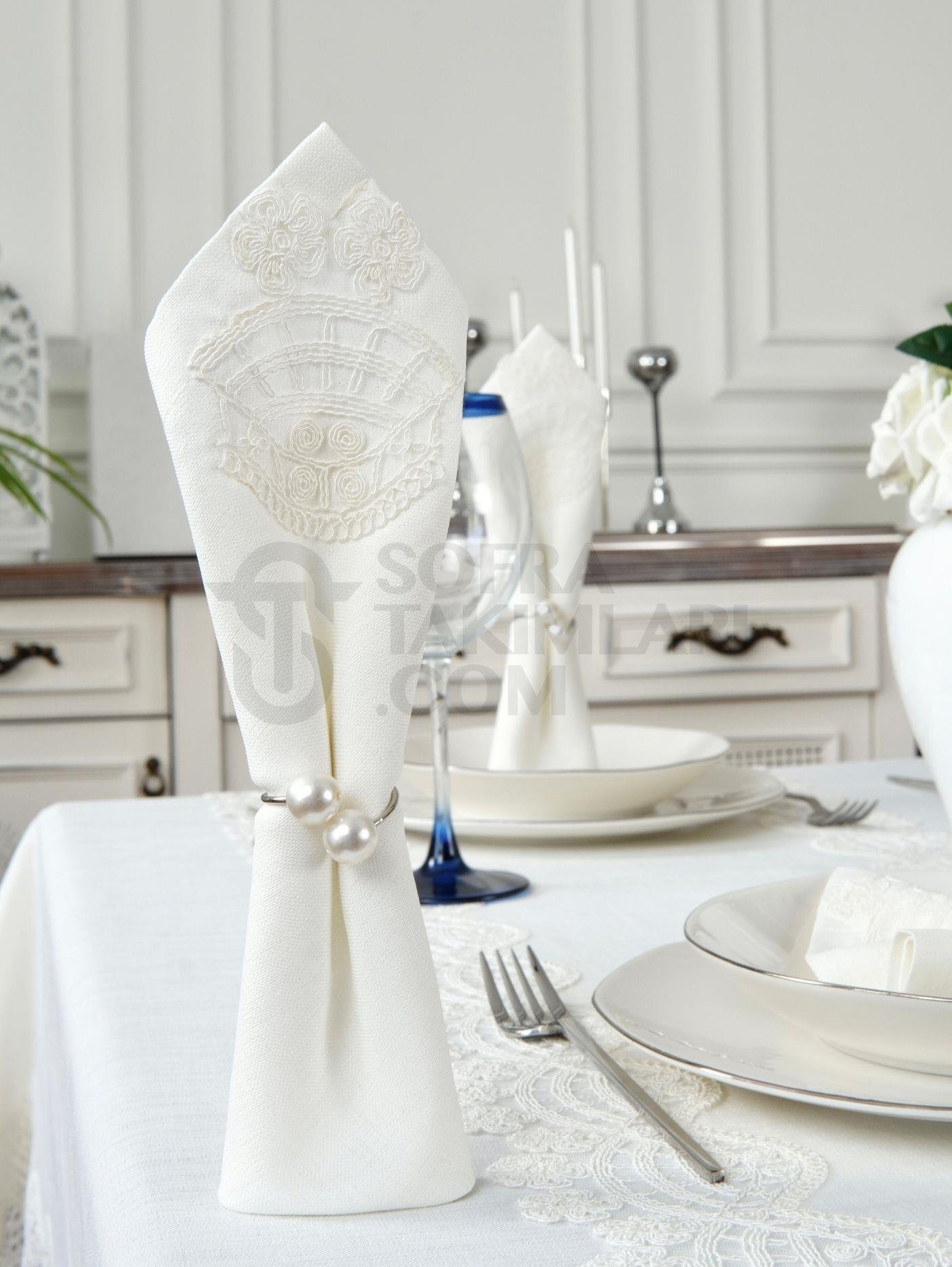 Sevda Lüx Masa Örtüsü Takımı 26 Parça