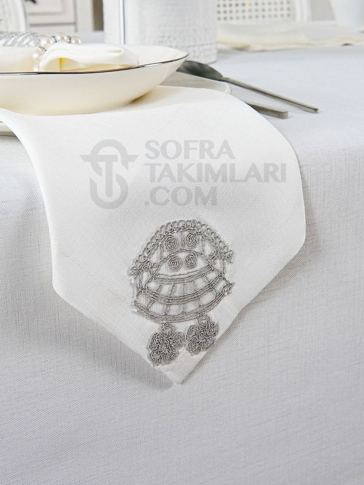 Sevda Model Eko 26 Parça Sofra Takımı Set - Gümüş Dantelli - Kırık Beyaz Kumaş