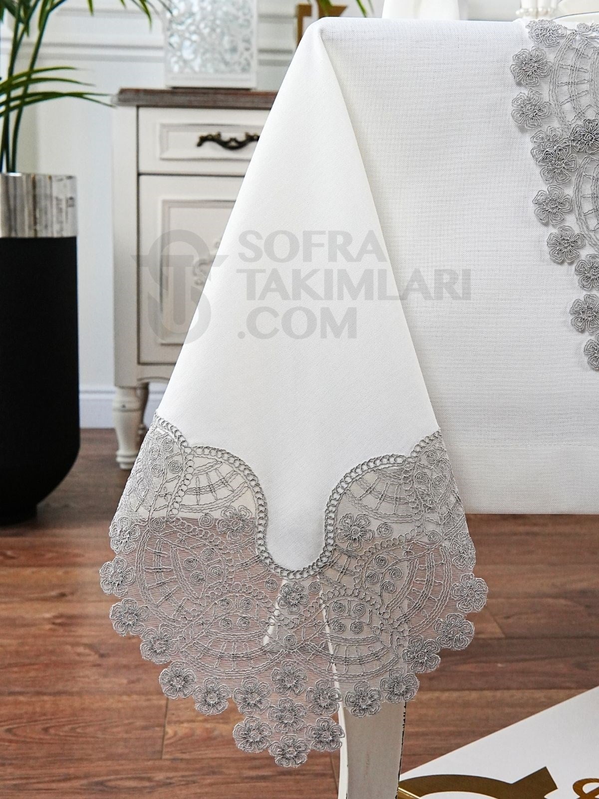 Sevda Model Eko 26 Parça Sofra Takımı Set - Gümüş Dantelli - Kırık Beyaz Kumaş