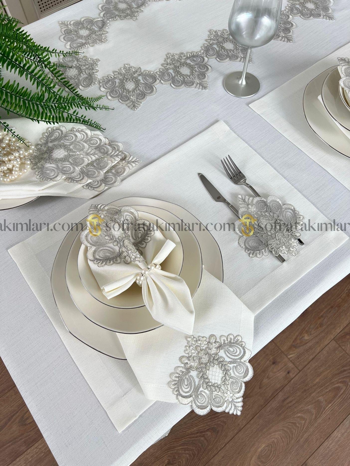 Valentino Model Lüx 38 Parça Sofra Takımı Amerikan Servisli Set - Gri Dantelli - Kırık Beyaz Kumaş