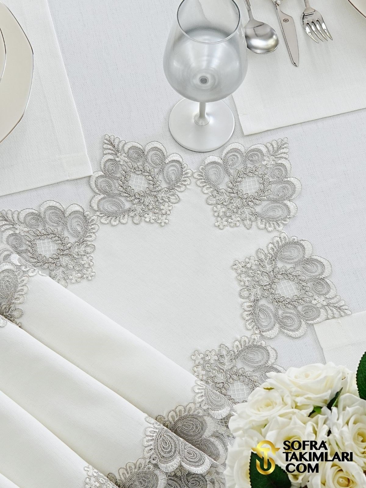 Valentino Model Lüx 38 Parça Sofra Takımı Amerikan Servisli Set - Gri Dantelli - Kırık Beyaz Kumaş 