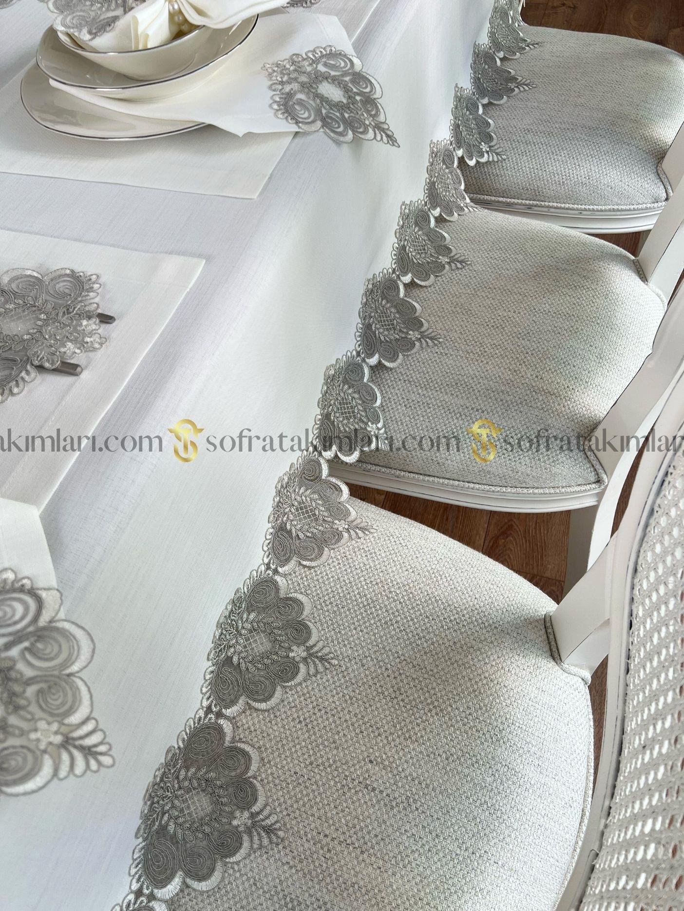 Valentino Model Lüx 38 Parça Sofra Takımı Amerikan Servisli Set - Gri Dantelli - Kırık Beyaz Kumaş