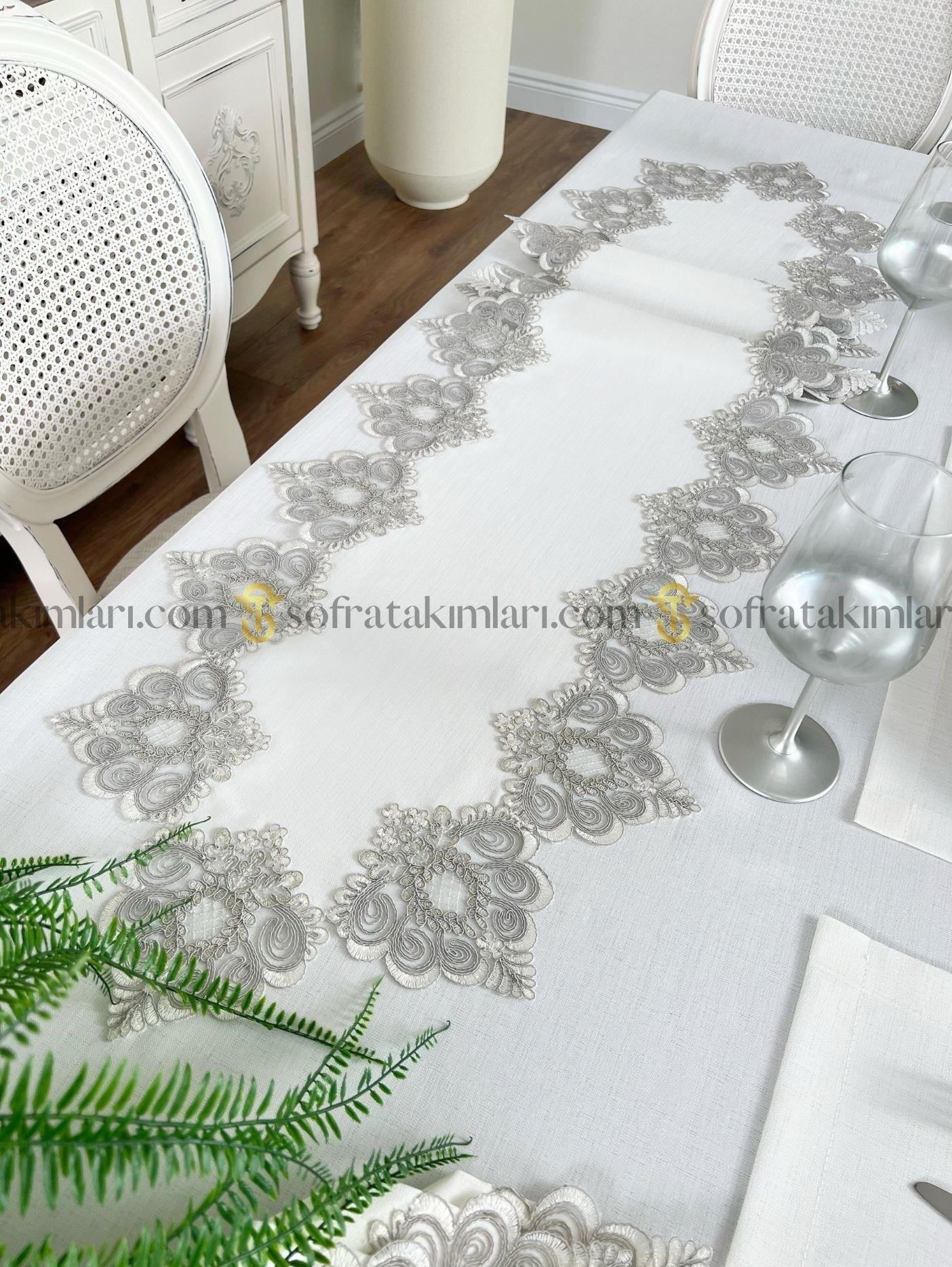 Valentino Model Lüx 38 Parça Sofra Takımı Amerikan Servisli Set - Gri Dantelli - Kırık Beyaz Kumaş