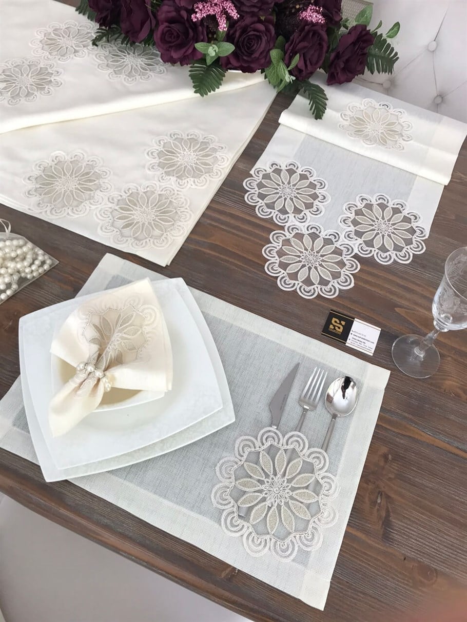 Vertus Masa Örtüsü Takımı 38 Parça Kırıkbeyaz Rengi