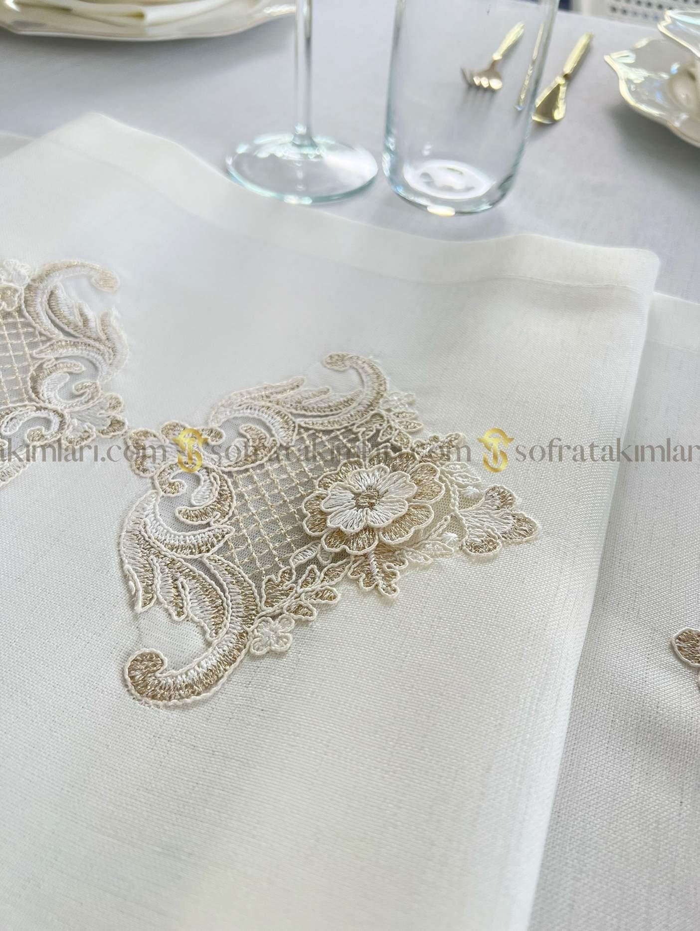 Victoria Model Eko Sofra Takımı - 38 Parça Amerikan Servisli Set - Gold Dantelli - Kırık Beyaz Keten Kumaş